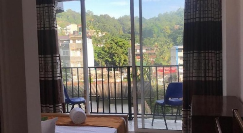 Lodge in 611 image 33